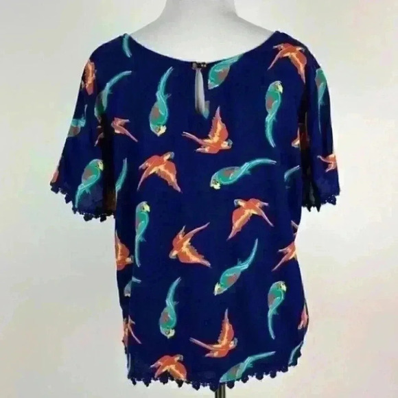 Red camel top size L navy blue orange parrot - Picture 5 of 8